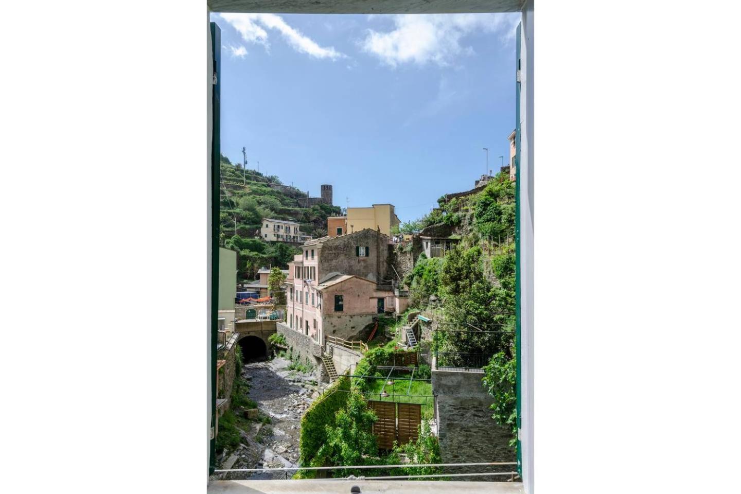 ヴェルナッツァJoivy Light Flat With Great View, Cinque Terreアパートメント エクステリア 写真